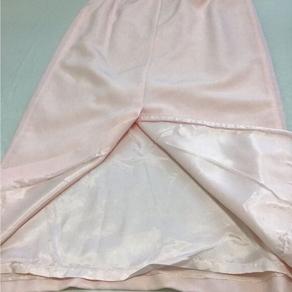 Bloomingdale’s Pink 3-Piece Skirt And Pants Suit Size 10 Barbiecore Baby Pink - Picture 7 of 11